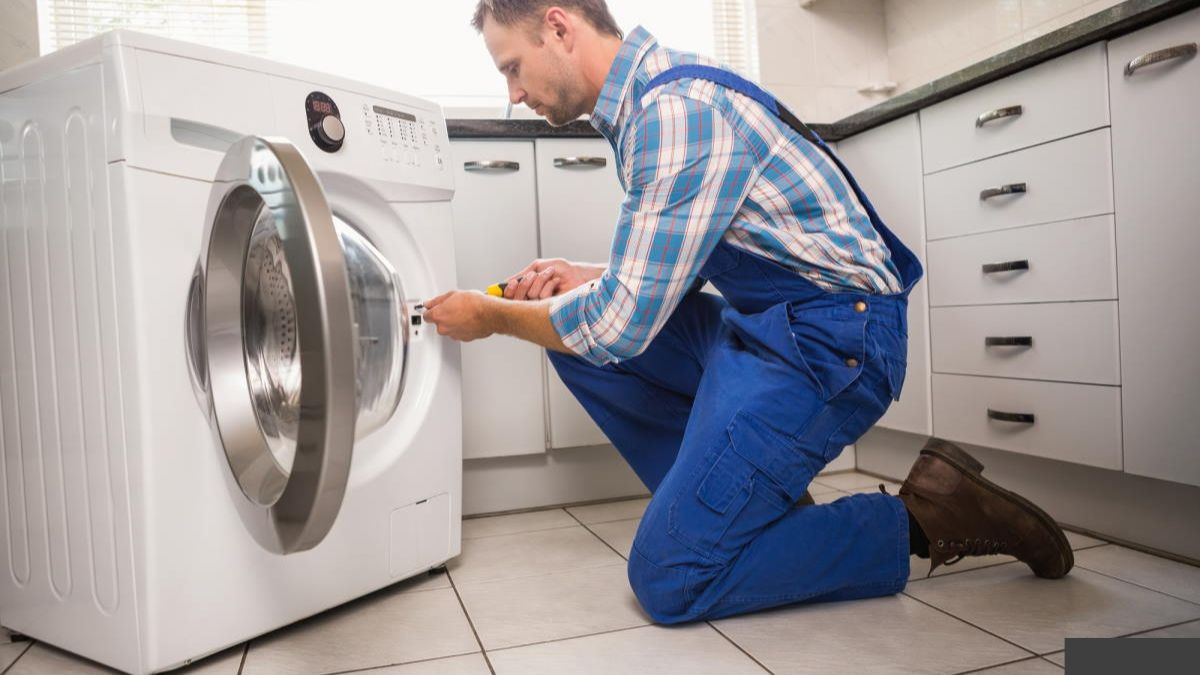 Máy giặt báo lỗi E1 là bị gì? Nguyên nhân và cách khắc phục nhanh chóng