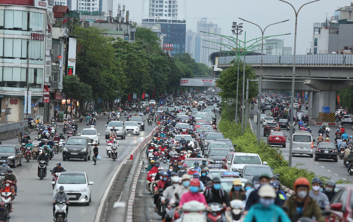 Cùng với sự phát triển của thị trường xe điện ở Việt Nam, hạ tầng sạc và bảo dưỡng cũng đang dần được mở rộng