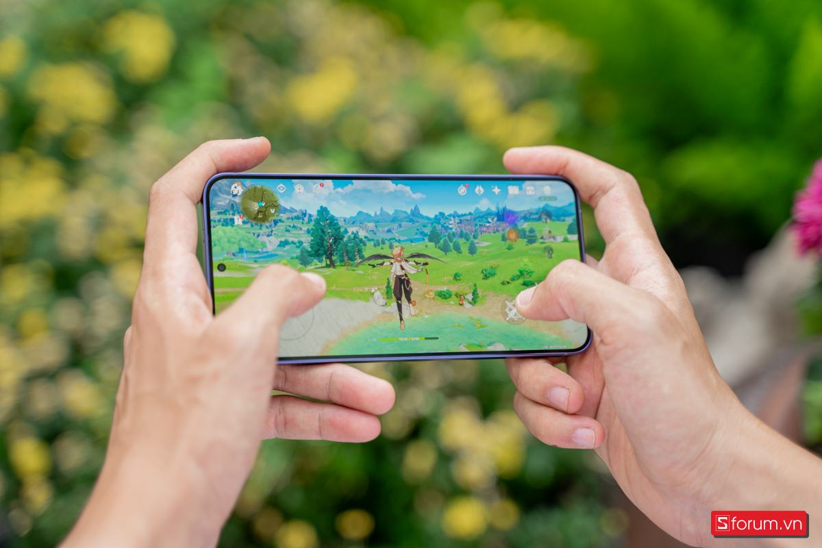 Galaxy S24 Plus sử dụng chip Exynos 2400 và có hệ thống tản nhiệt Vapor Chamber mạnh mẽ giúp việc chơi game không bị quá nóng