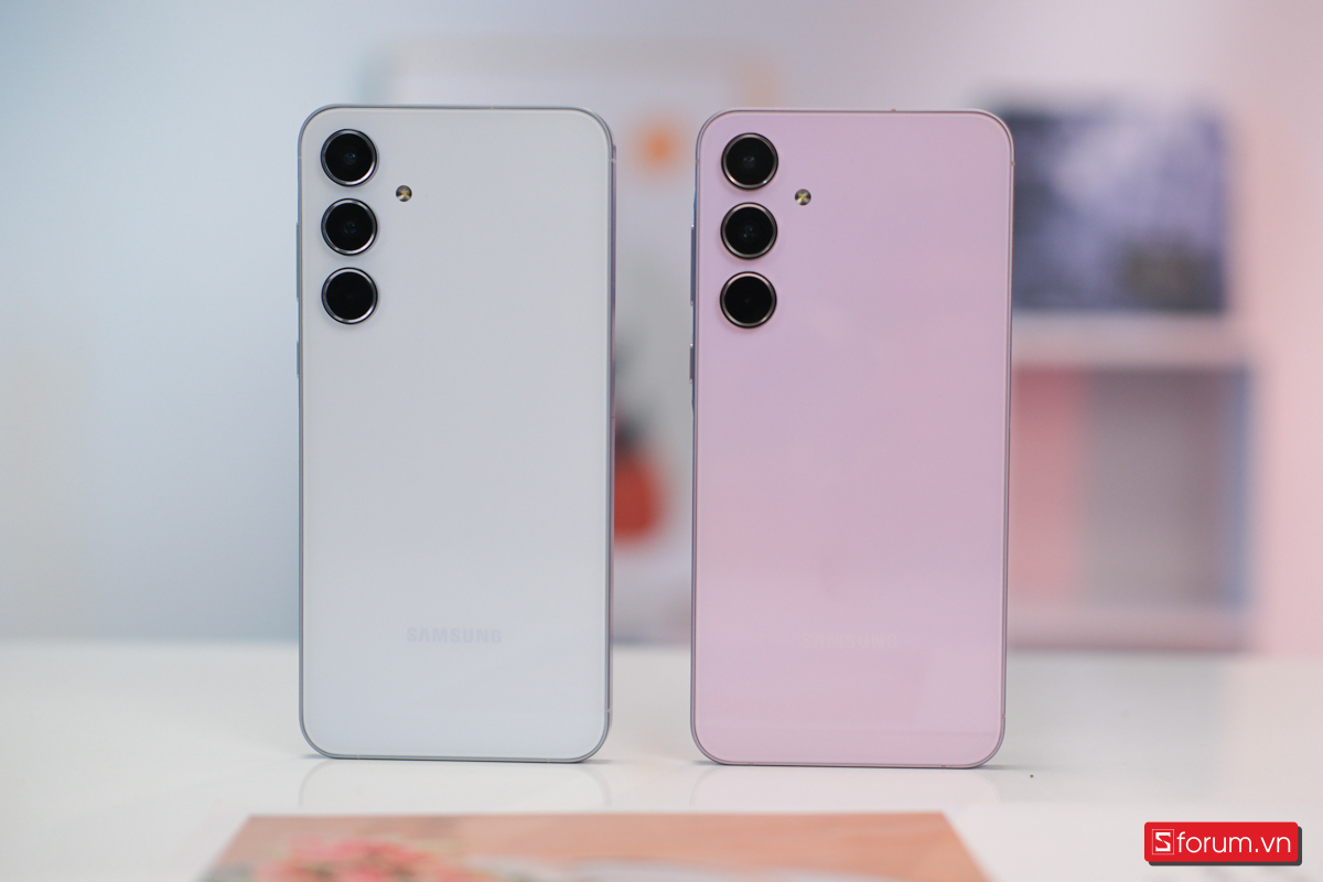 Galaxy A35 và Galaxy A55 có ngôn ngữ thiết kế tương tự