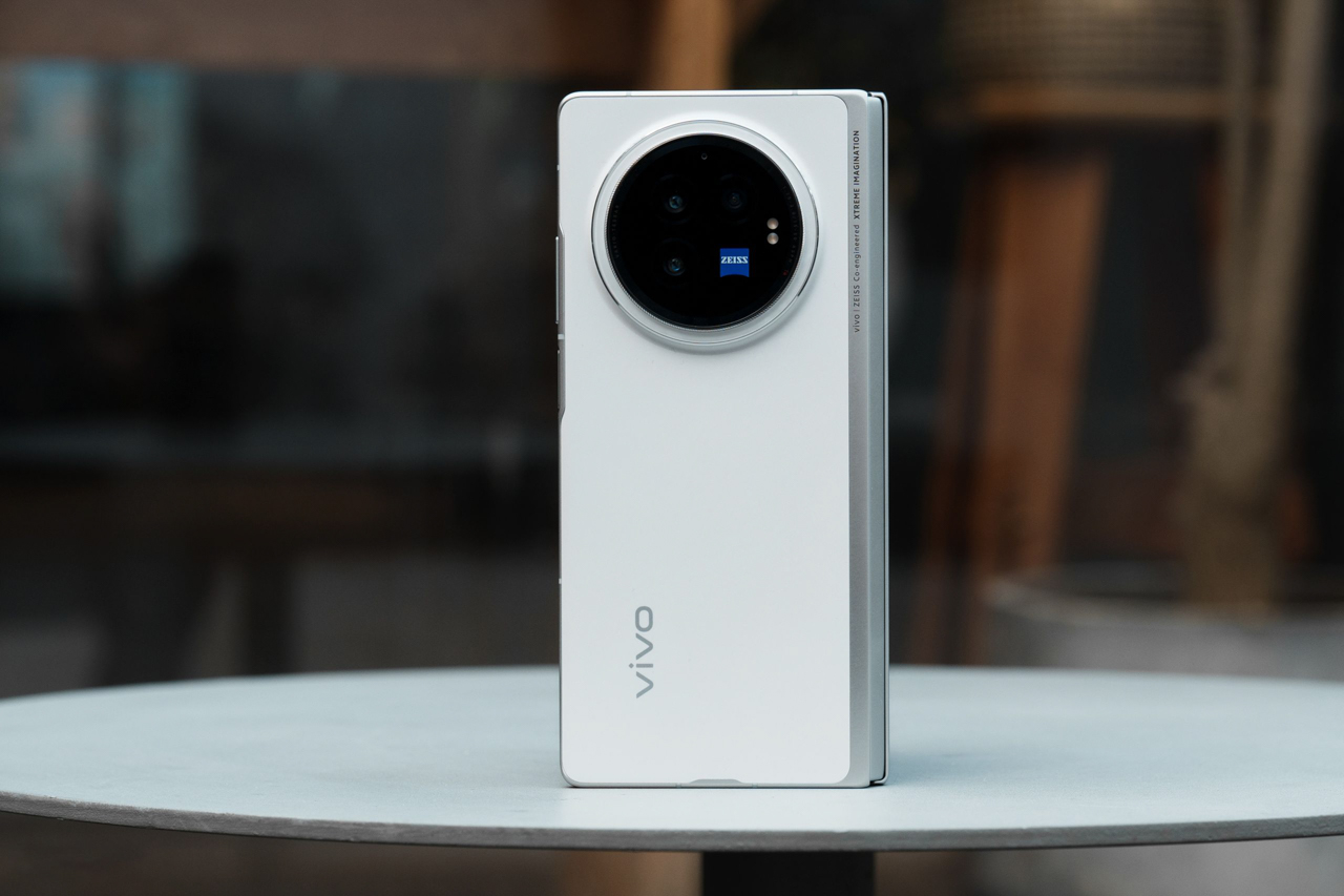 Thiết kế siêu mỏng của vivo X Fold3