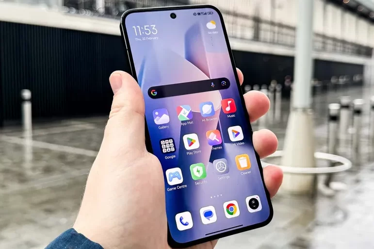 Xiaomi 14 có màn hình nốt ruồi 6.36 inch tương tự như trên Xiaomi 13