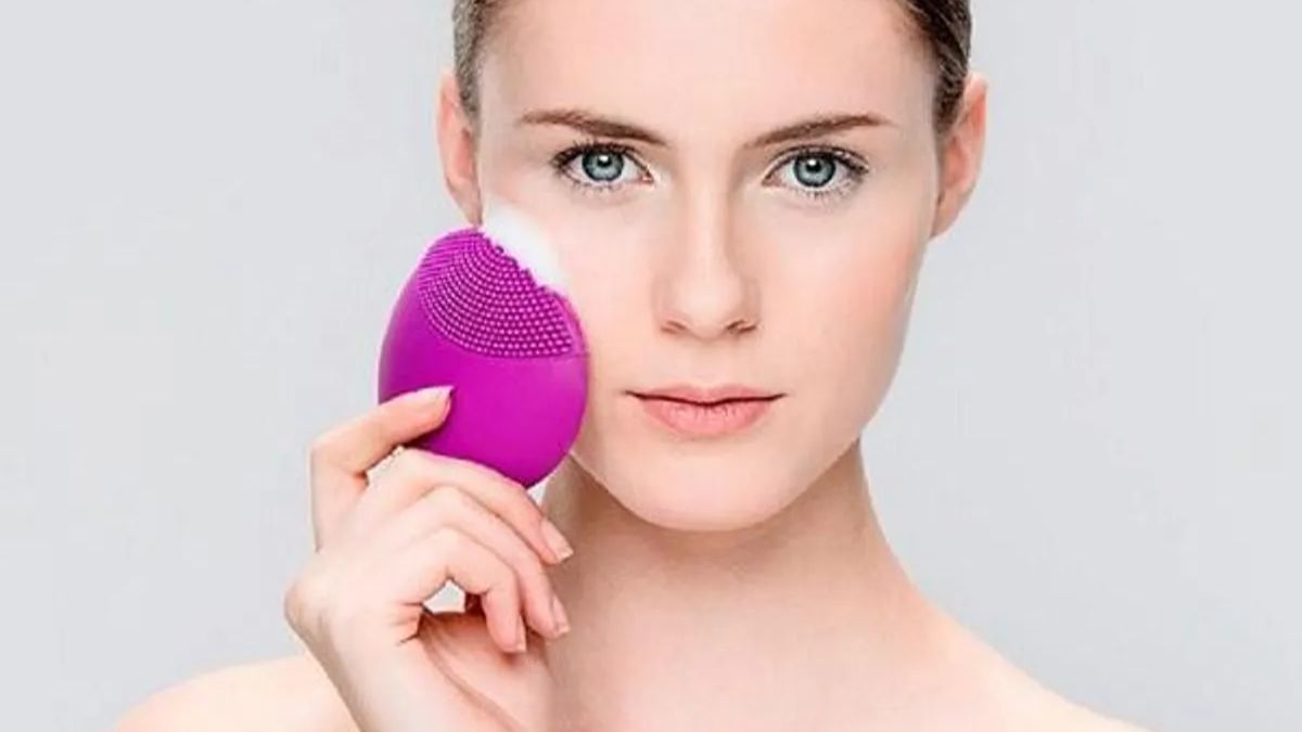 Lựa chọn theo kiểu dáng và nguồn điện của máy rửa mặt