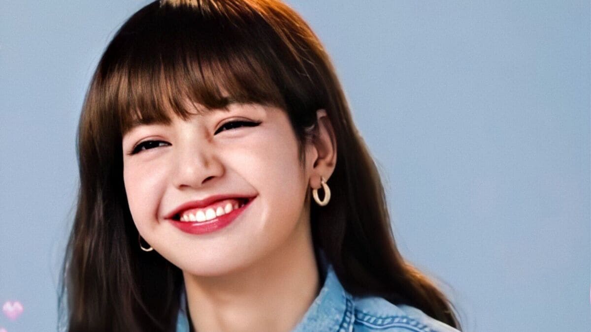 Hình ảnh Lisa cười