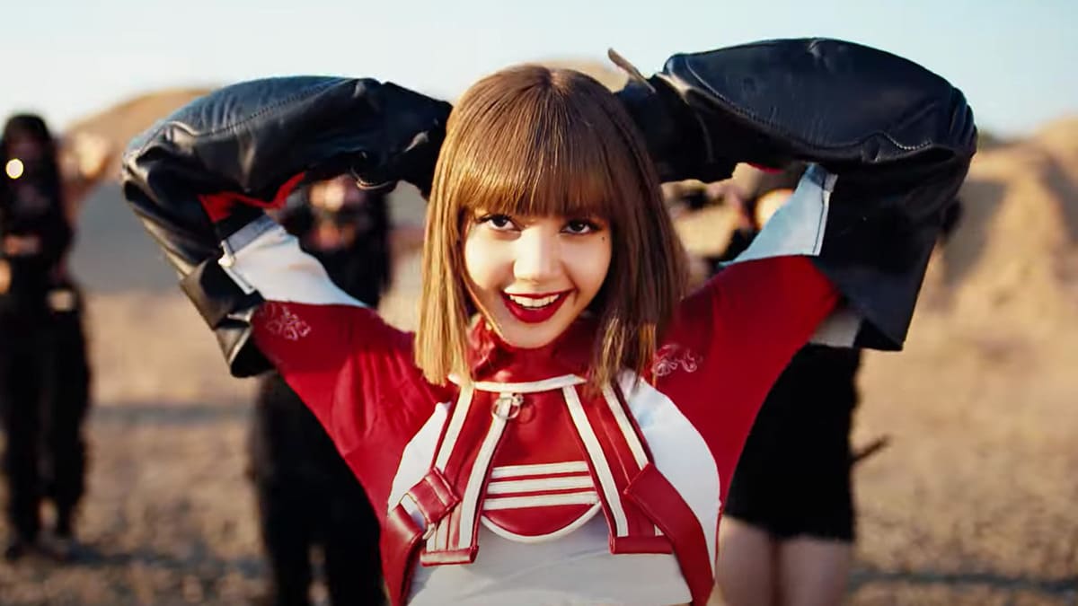 Ảnh Lisa cười đẹp nhất