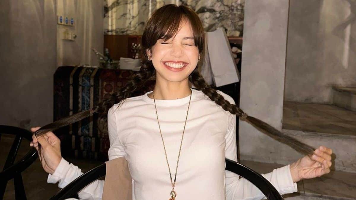 Hình ảnh Lisa cười