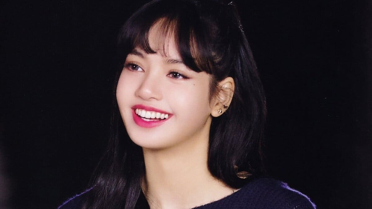 Ảnh Lisa cười xinh