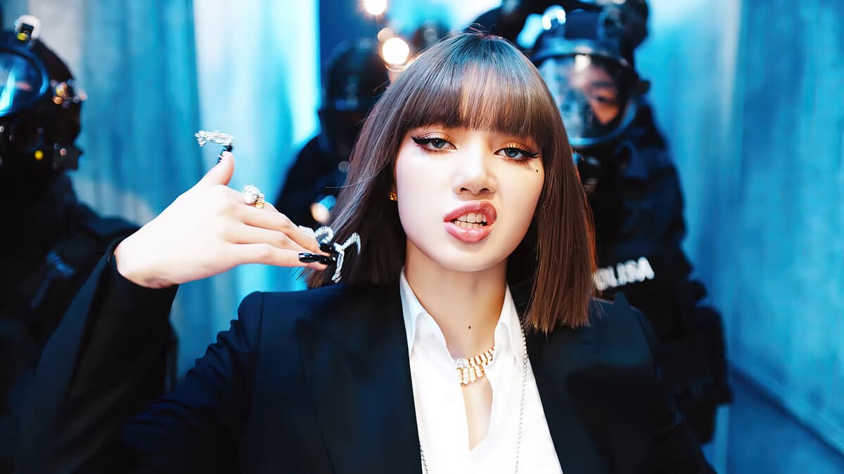 Ảnh Lisa ngầu