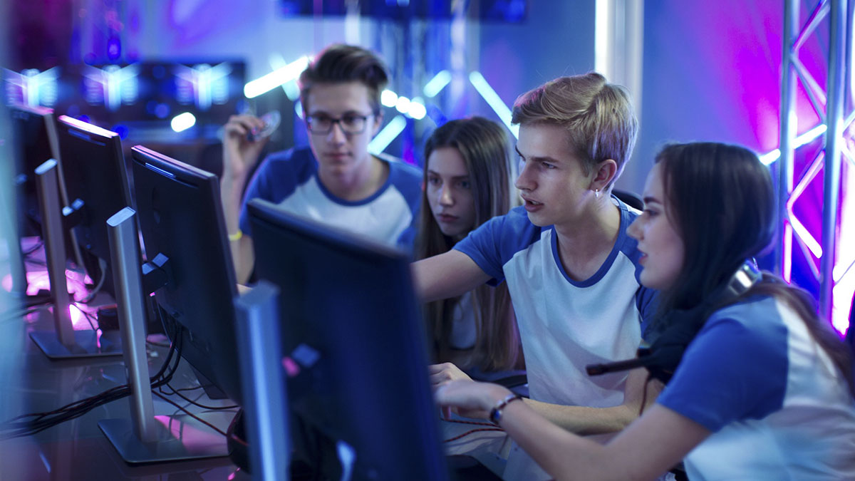 một game designercần có kỹ năng giao tiếp và làm việc theo nhóm