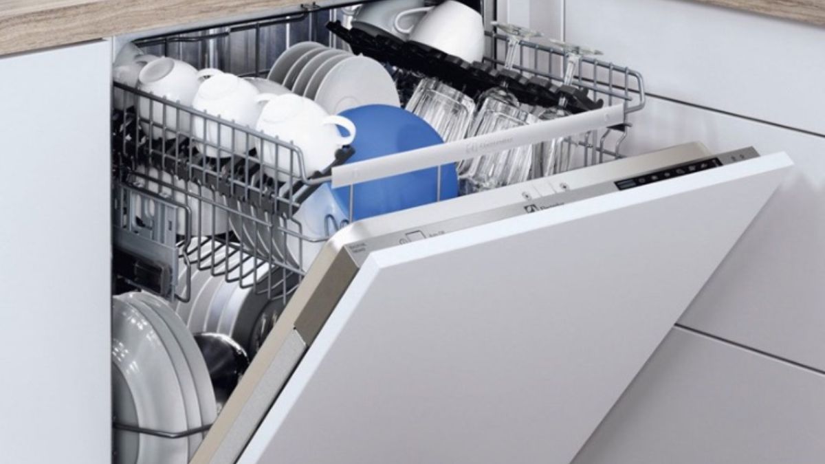 Kích thước máy rửa bát electrolux 13 bộ là bao nhiêu?