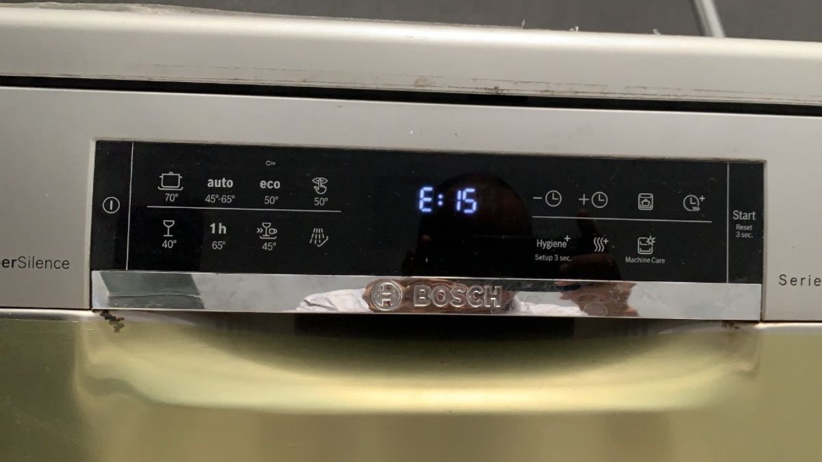 Lỗi E15 máy rửa bát Bosch