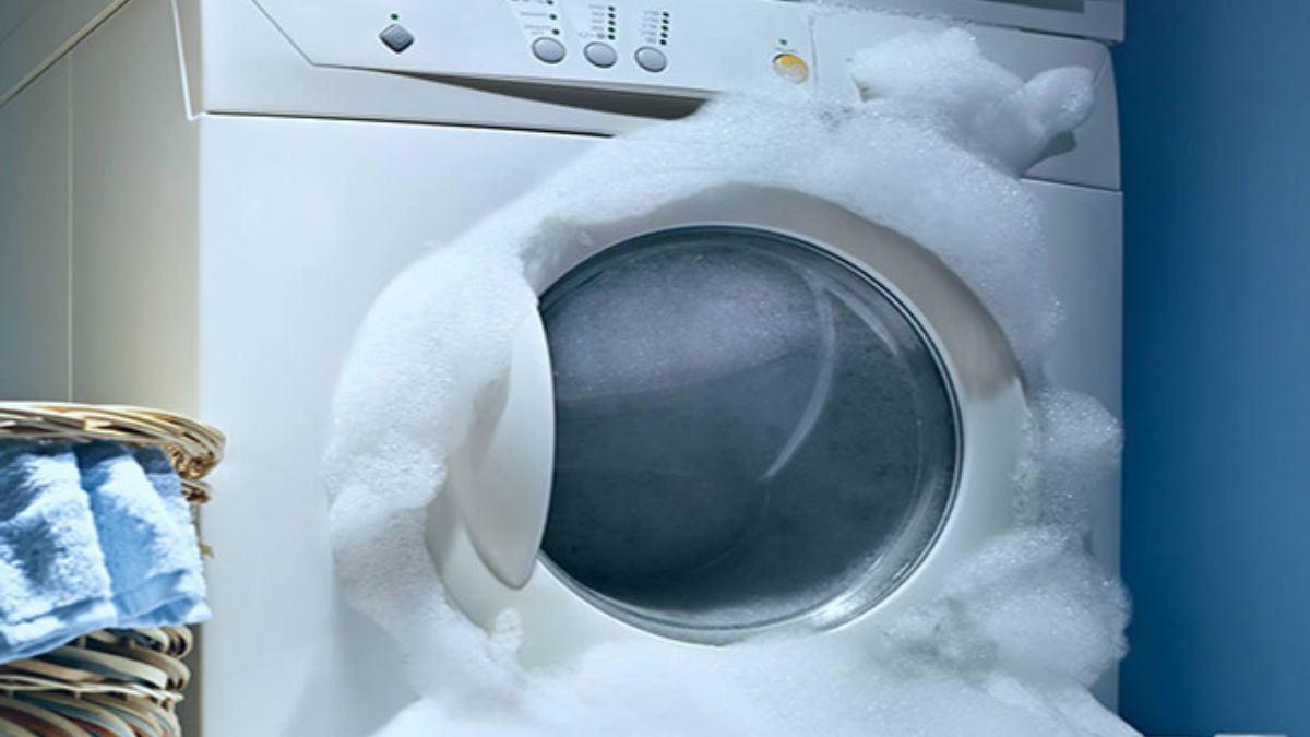 Máy giặt bị chảy nước, nguyên nhân và cách khác phục hiệu quả
