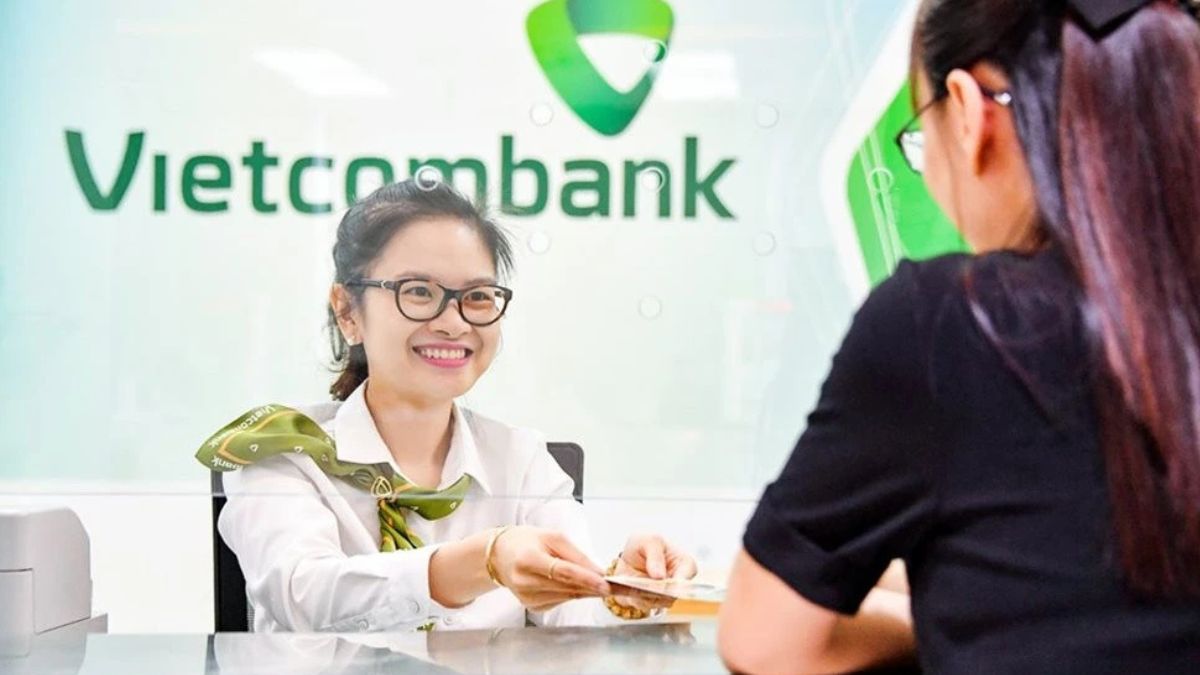 Nên mở thẻ tín dụng ngân hàng nào và có nên chọn Vietcombank