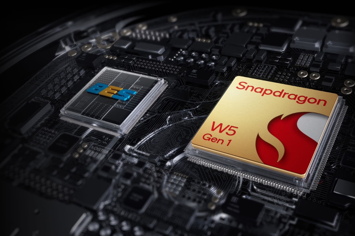 Trải nghiệm mượt mà với Snapdragon W5 Gen 1 kết hợp BES2700