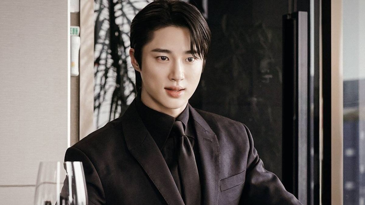 Diễn viên nổi tiếng, đẹp trai, thu hút Byeon Woo Seok