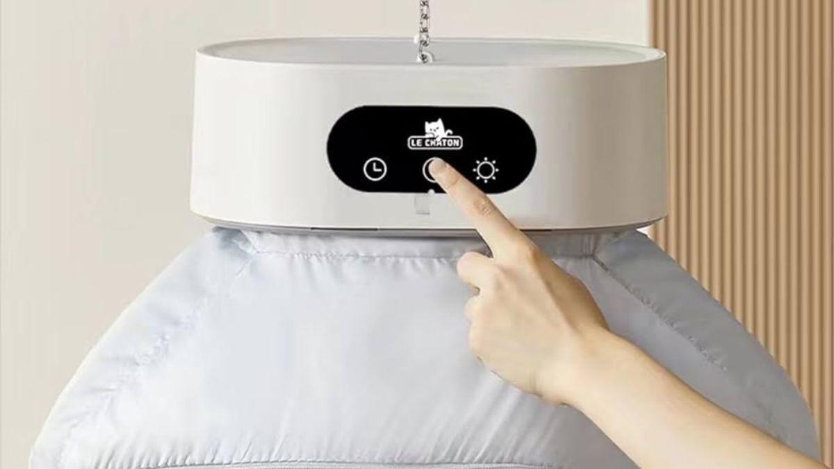 Máy sấy quần áo mini là gì?
