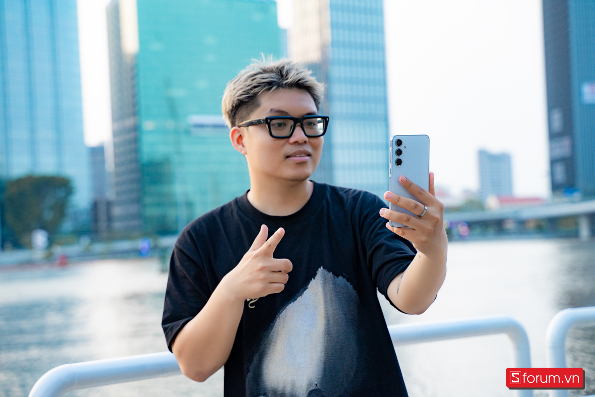 Samsung mang cả tính năng chống rung OIS và VDIS lên mẫu smartphone tầm trung mới