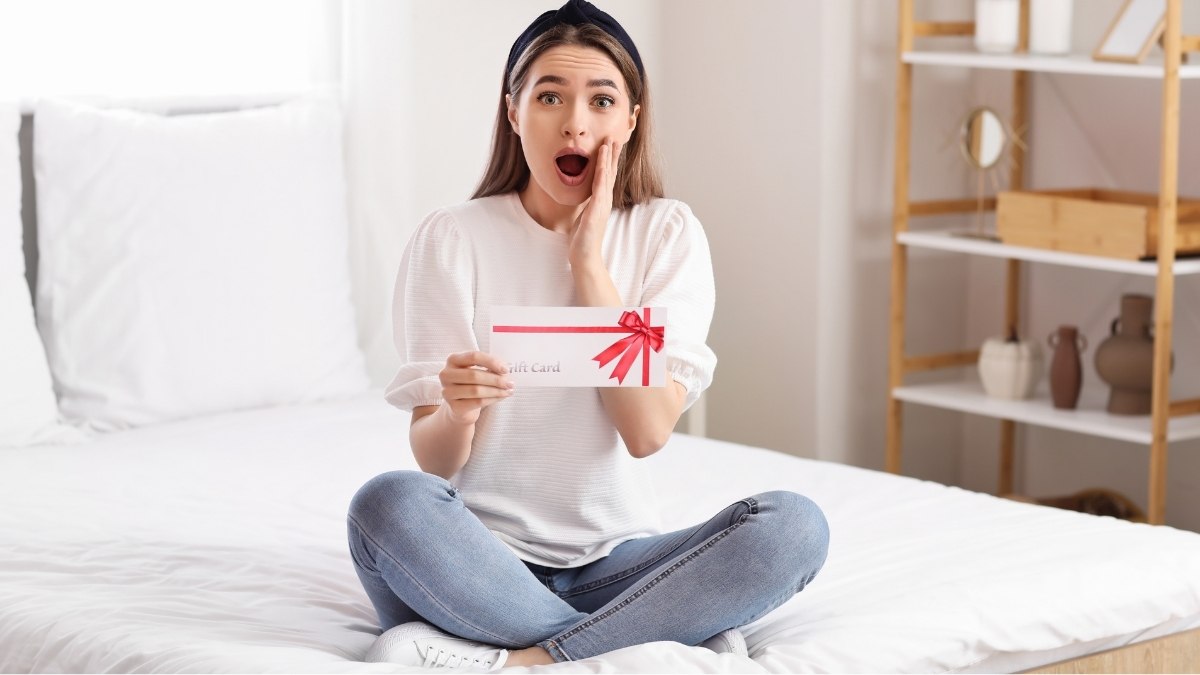 Sử dụng voucher sinh nhật dạng giấy
