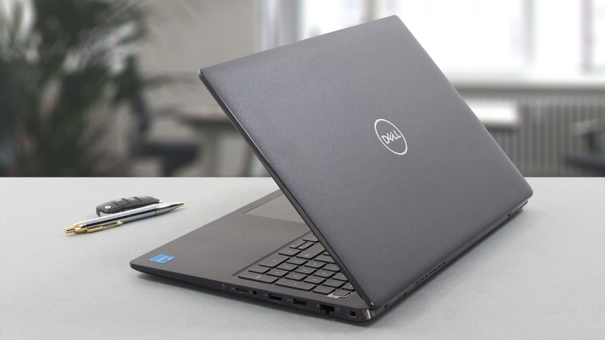 Laptop Dell Inspiron 15 3530 N3530I716W1
