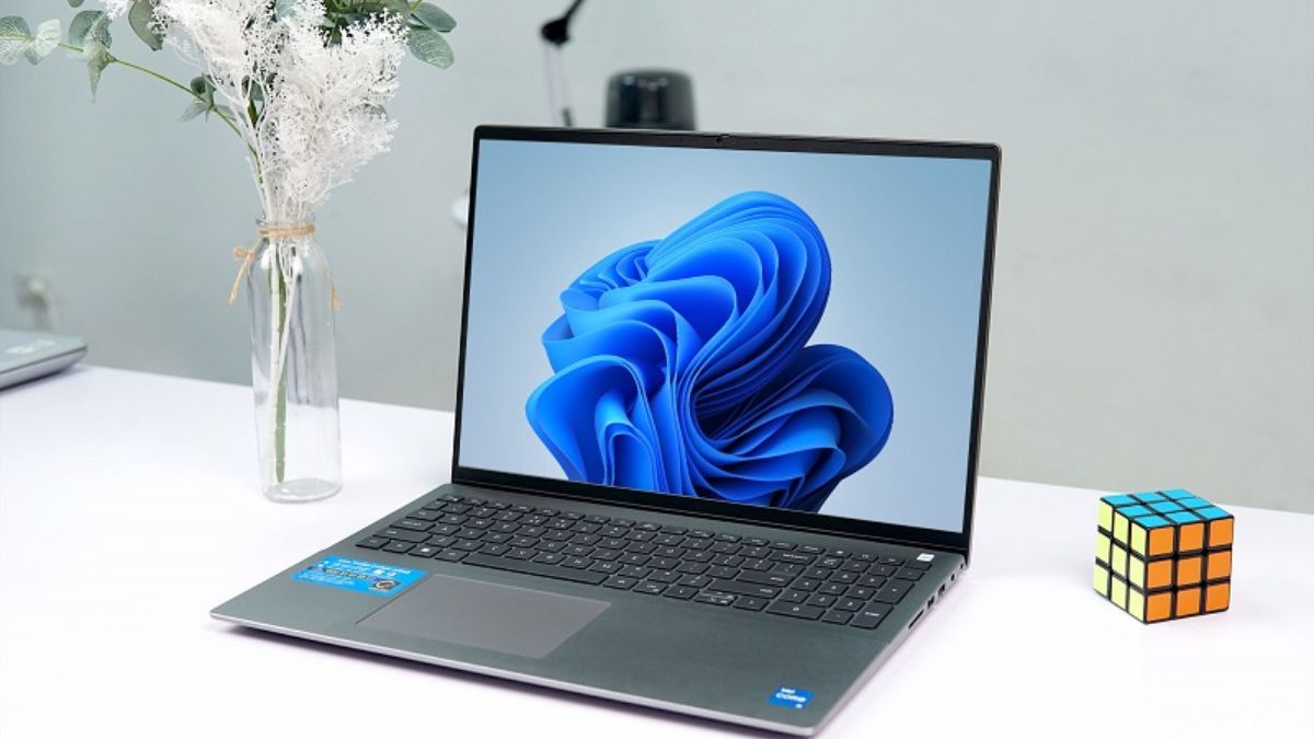 Laptop Dell Vostro 5620 V6I5001W1